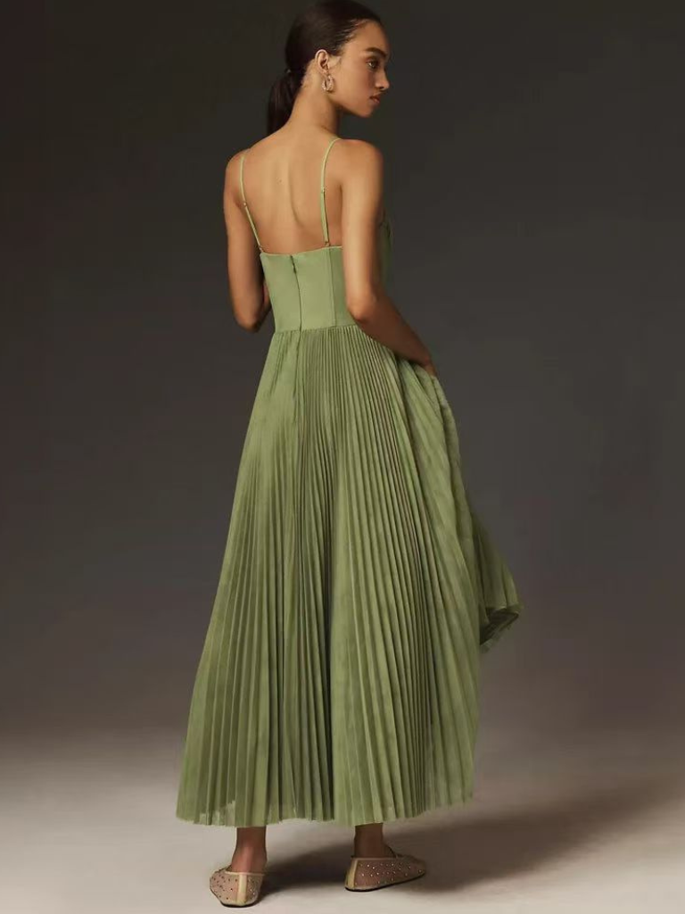 Beatriz - Vestido Midi Plisado y Ajustado