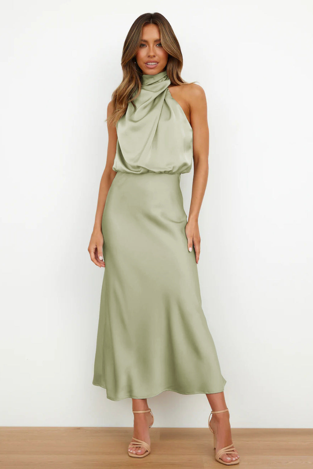 Lucrezia - Vestido midi de satén con un hombro