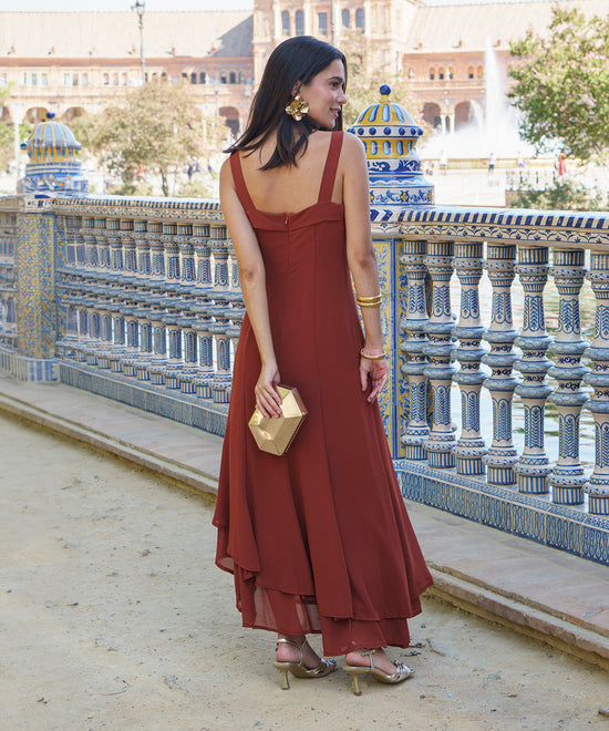 Vestido Ryota Caldera: cómo crear looks elegantes y femeninos