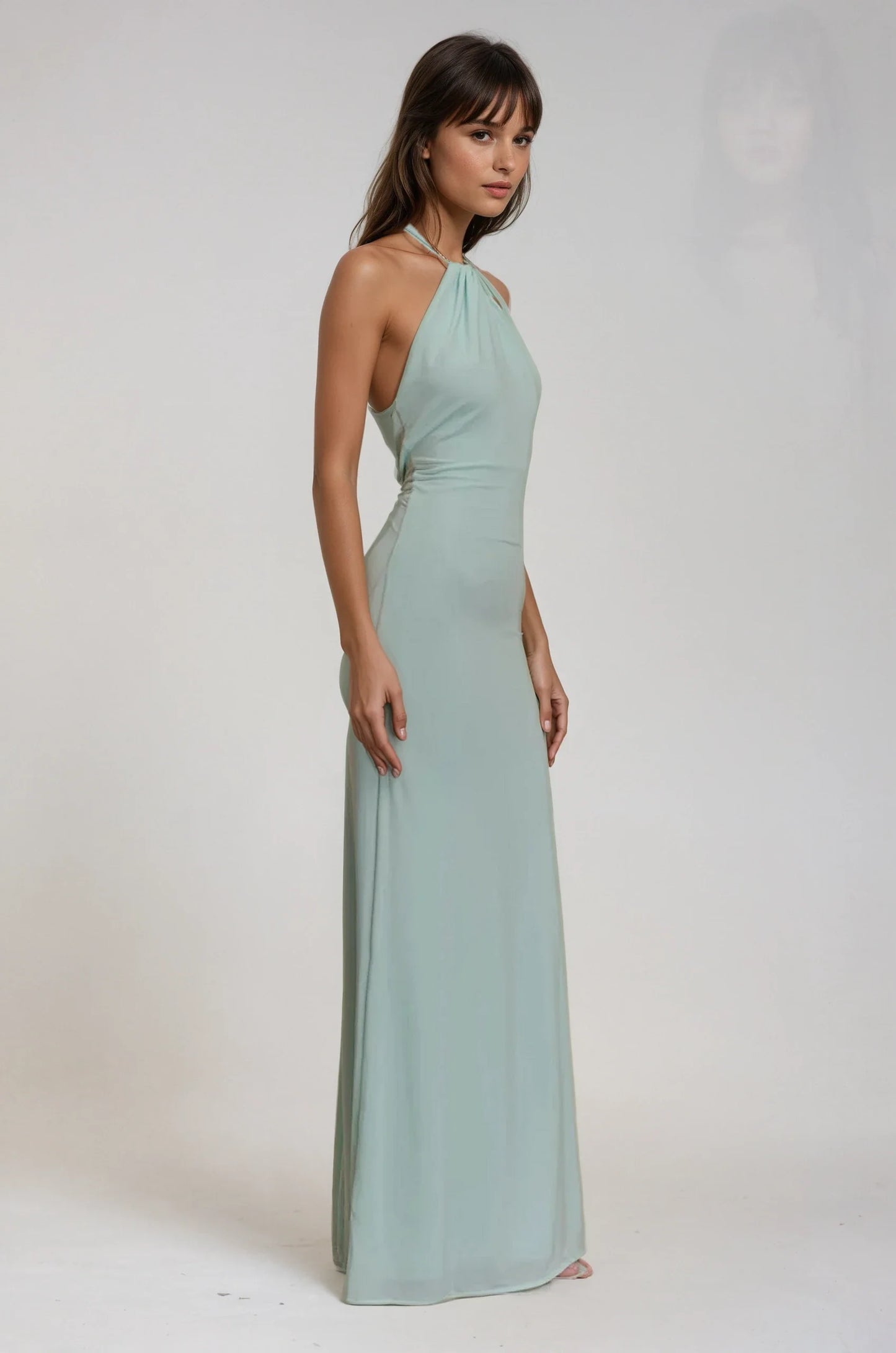 Elyna -Vestido largo con cuello halter